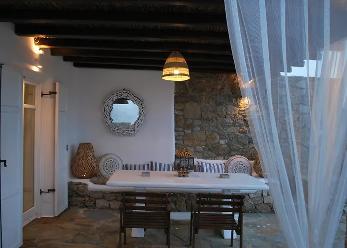 Blue Island Maisonette With Sharing Pool Holiday home *